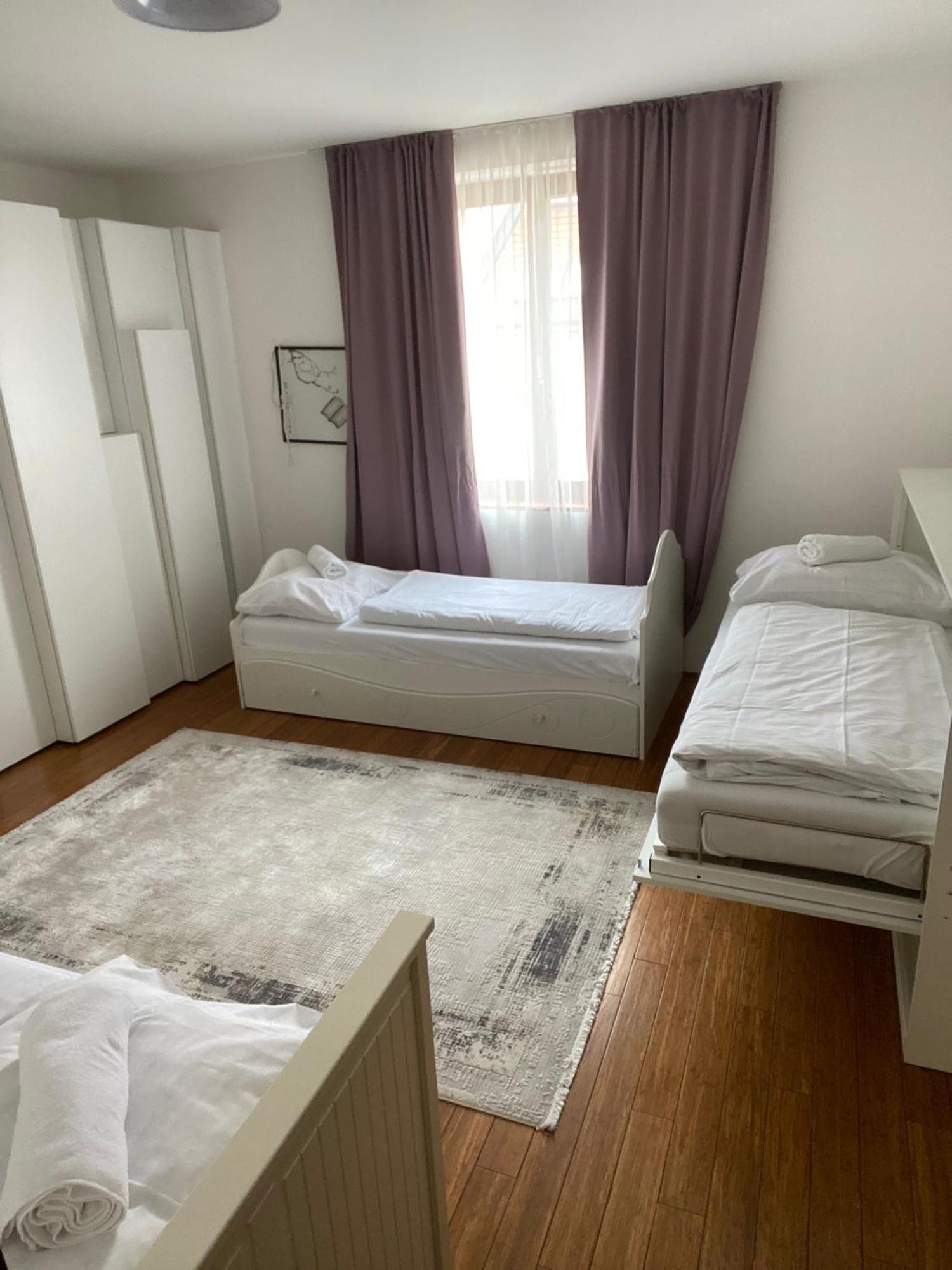 Old Town Apartment Братислава Экстерьер фото