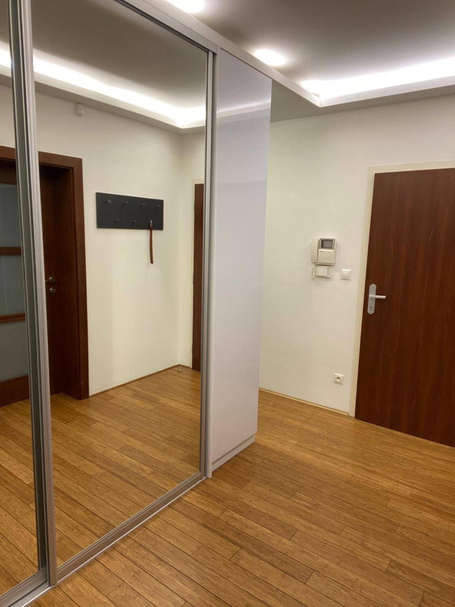 Old Town Apartment Братислава Экстерьер фото